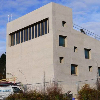 Farbige Fassade Neuapostolische Kirche Pliezhausen Betonfarbe